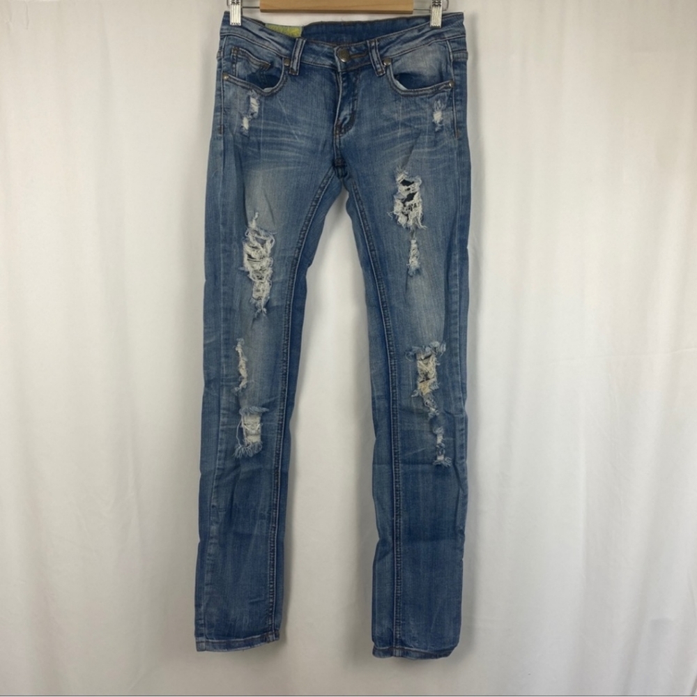 Machine Vintage Distressed Jeans